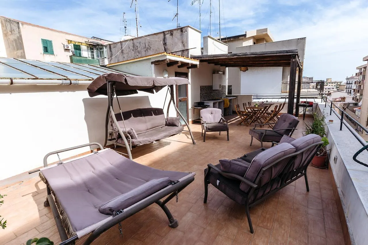 La Terrazza Del Pianista Apartment Palermo 0*,